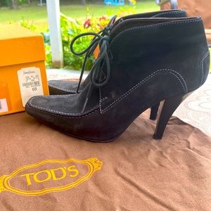 Tod’s Booties